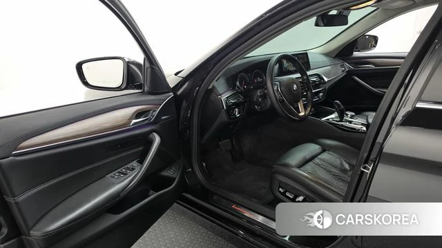 BMW 5 Series (G30) id 5018806 из Кореи 32