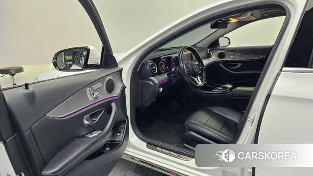 Mercedes-Benz E-Class W213 id 4930696 из Кореи 30