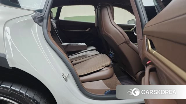 Porsche Taycan id 4897770 из Кореи 33