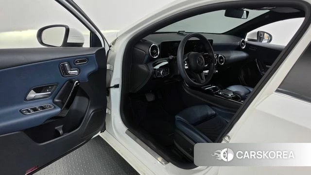 Mercedes-Benz A-Class W177 id 4952665 из Кореи 28