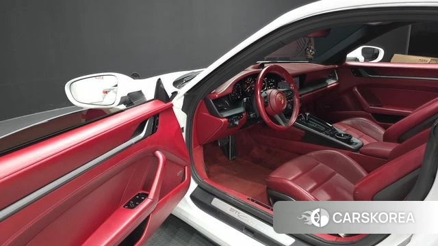 Porsche 911(992) id 5018273 из Кореи 32