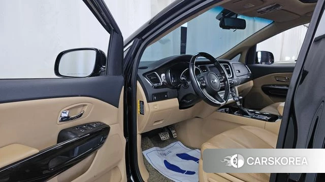 Kia The New Carnival id 5048515 из Кореи 35