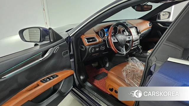 Maserati Ghibli id 4931121 из Кореи 20