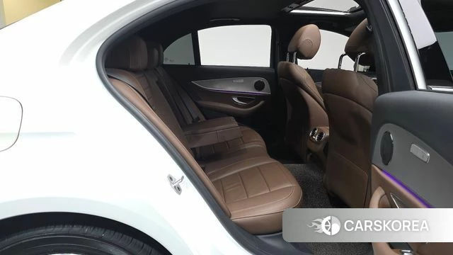 Mercedes-Benz E-Class W213 id 4998098 из Кореи 37