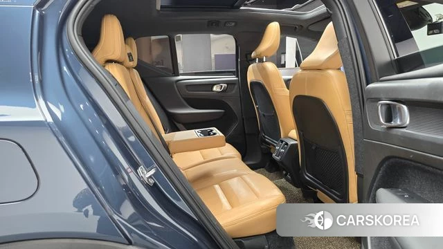 Volvo XC40 id 4937140 из Кореи 32