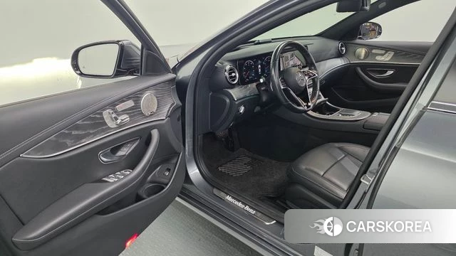 Mercedes-Benz E-Class W213 id 5046985 из Кореи 34