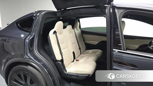 Tesla Model X id 5001698 из Кореи 31
