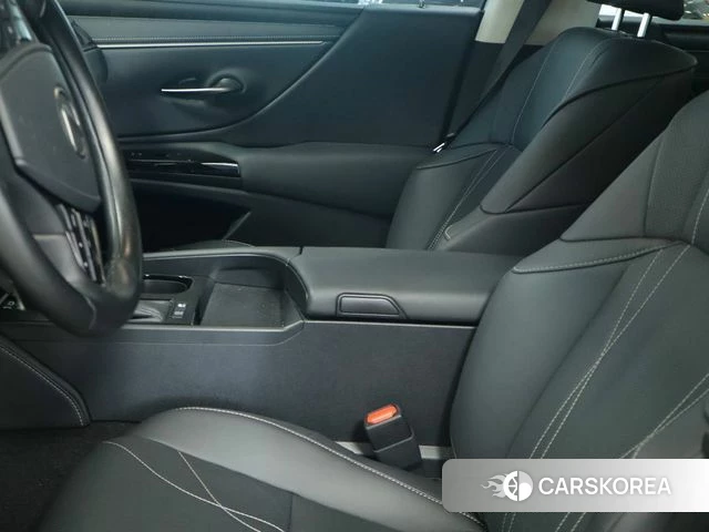 Lexus ES300h 7th generation id 4934604 из Кореи 14