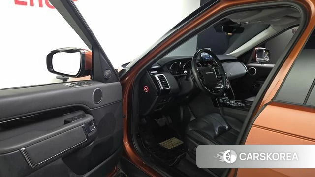 Land Rover Discovery 5 id 5028846 из Кореи 32