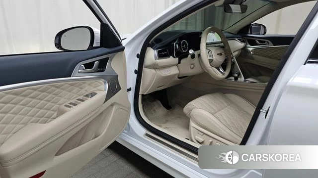 Genesis The New G70 id 5033380 из Кореи 34
