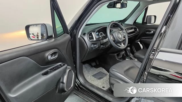 Jeep Renegade id 4975951 из Кореи 32