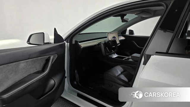 Tesla Model Y id 4863814 из Кореи 33