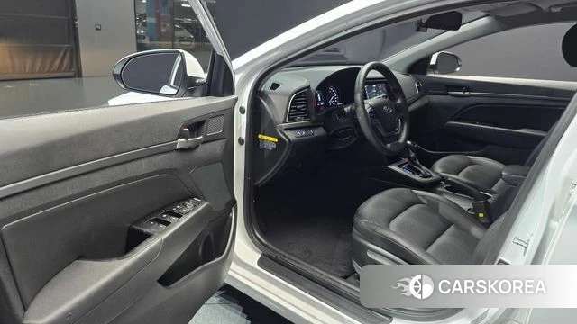 Hyundai Avante AD id 4978205 из Кореи 30