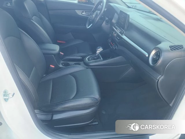 Kia Come New K3 id 4918000 из Кореи 18