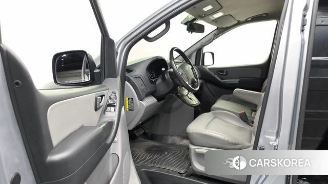 Hyundai The New Grand Starex id 4952916 из Кореи 30