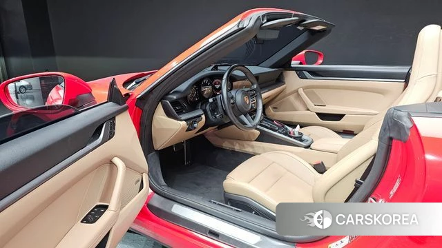 Porsche 911(992) id 5040551 из Кореи 39