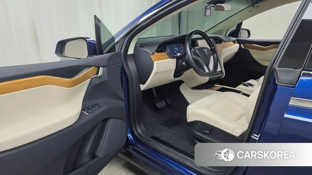 Tesla Model X id 4998467 из Кореи 20