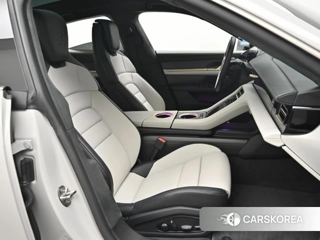 Porsche Taycan id 4984927 из Кореи 20