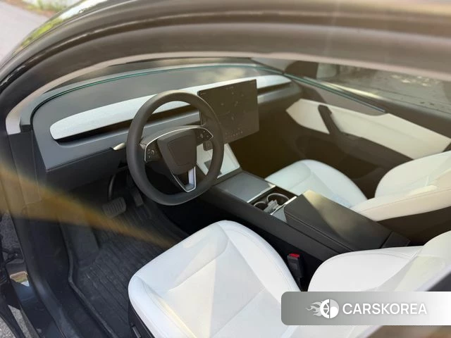 Tesla Model Y id 4748983 из Кореи 14