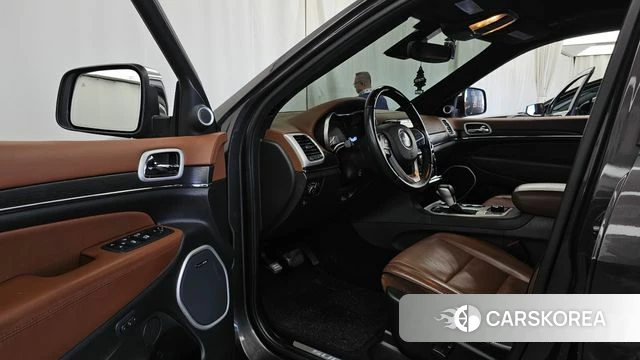 Jeep Grand Cherokee id 4936606 из Кореи 34