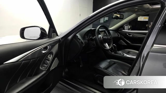 Infiniti Q50 id 4967849 из Кореи 29