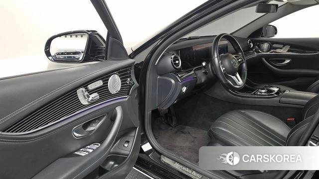 Mercedes-Benz E-Class W213 id 5003965 из Кореи 36