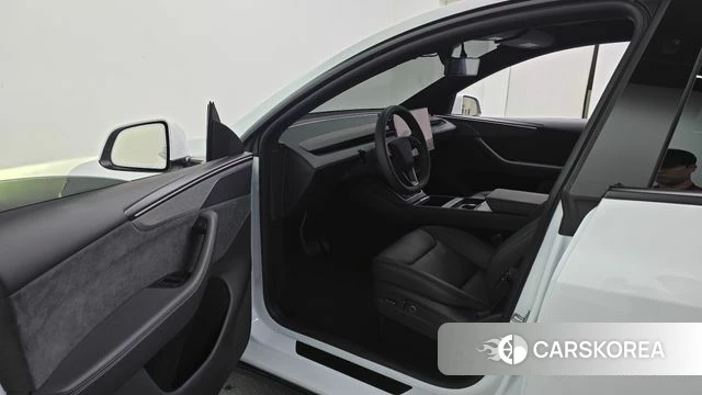 Tesla Model Y id 5032562 из Кореи 31