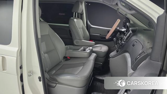 Hyundai The New Grand Starex id 5035045 из Кореи 30