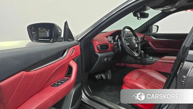 Maserati Levante id 4905936 из Кореи 20
