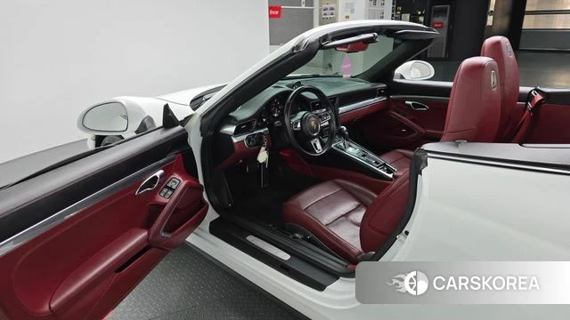 Porsche 911 id 4983180 из Кореи 30
