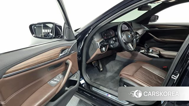BMW 5 Series (G30) id 4930584 из Кореи 20
