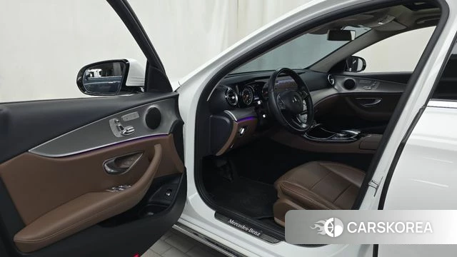 Mercedes-Benz E-Class W213 id 4960491 из Кореи 20