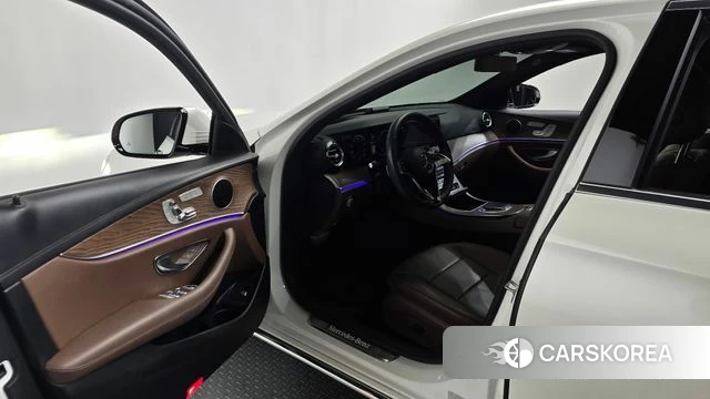 Mercedes-Benz E-Class W213 id 5002330 из Кореи 36