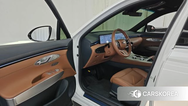 Genesis GV70 id 4985125 из Кореи 32
