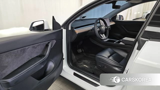 Tesla Model Y id 4641943 из Кореи 33