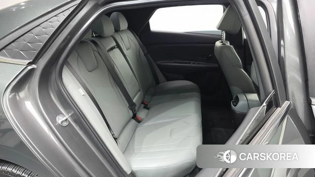 Hyundai The New Avante (CN7) id 5021553 из Кореи 30