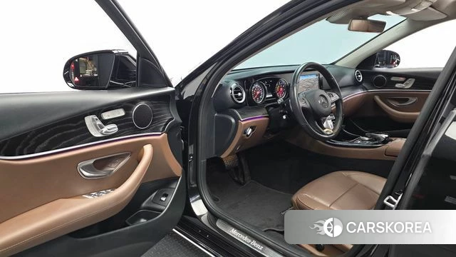 Mercedes-Benz E-Class W213 id 5036059 из Кореи 20