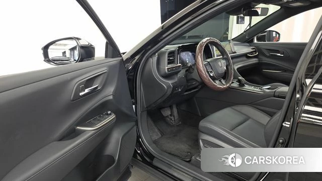 Toyota Crown Crossover id 4921893 из Кореи 20