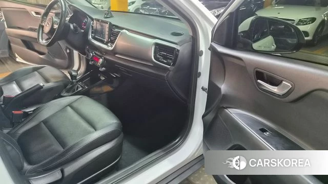 Kia Stonic id 5018183 из Кореи 20