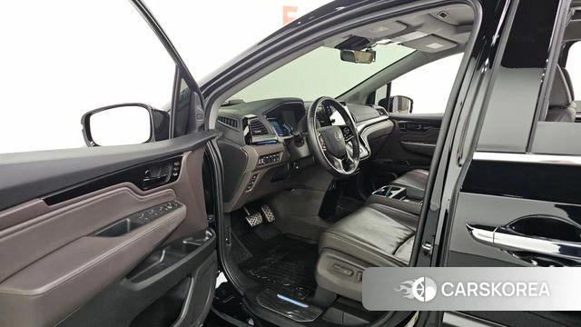 Honda Odyssey id 4952770 из Кореи 32