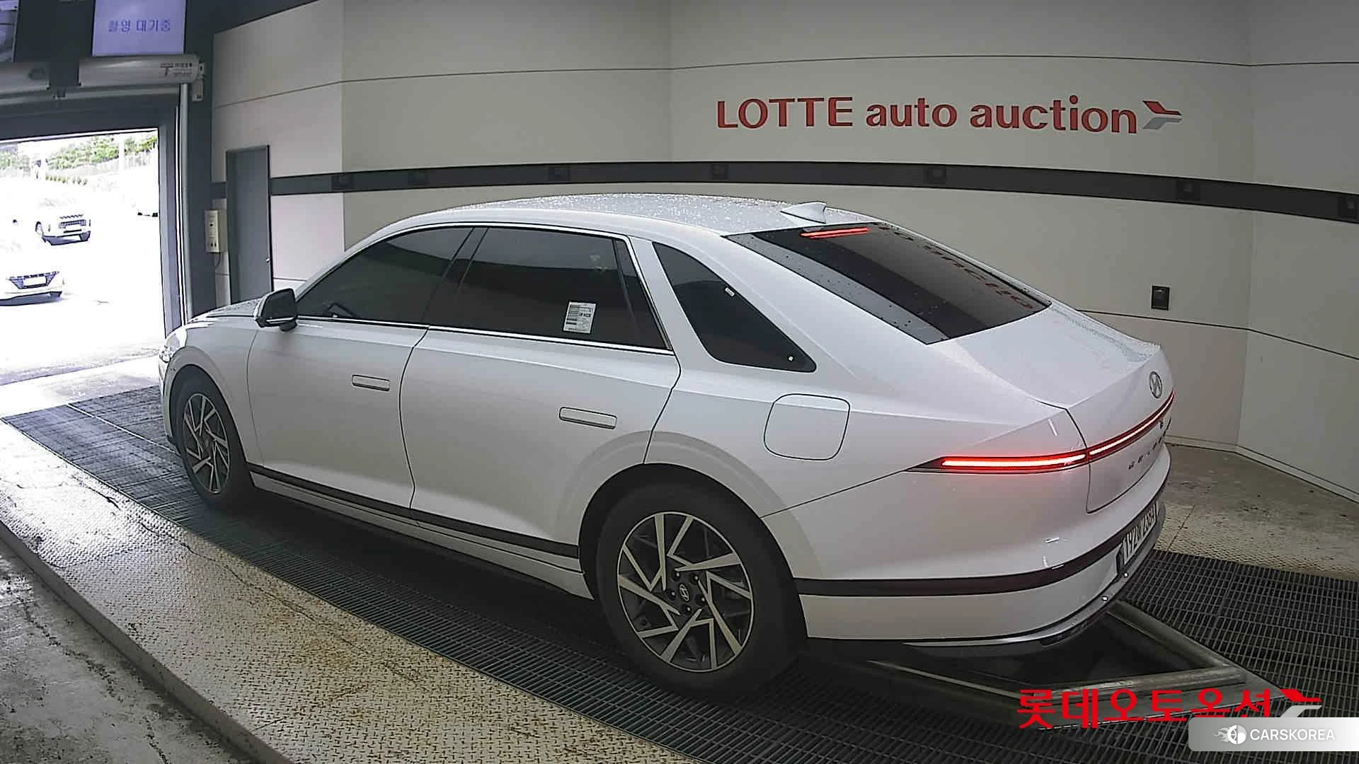 Hyundai Grandeur Hybrid id 4984688 из Кореи 37