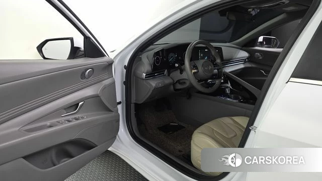 Hyundai The New Avante (CN7) id 5026570 из Кореи 32
