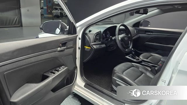 Hyundai Avante AD id 5019072 из Кореи 20