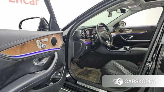 Mercedes-Benz E-Class W213 id 4988481 из Кореи 20