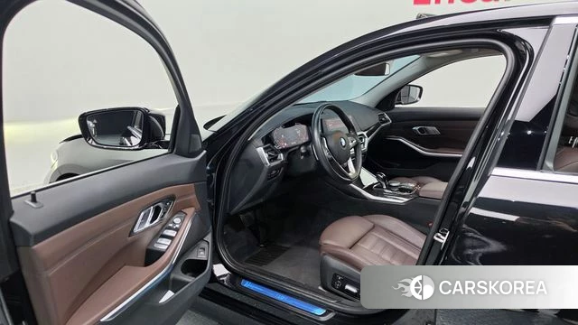 BMW 3 Series (G20) id 4942354 из Кореи 30