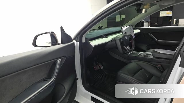 Tesla Model Y id 5040829 из Кореи 31