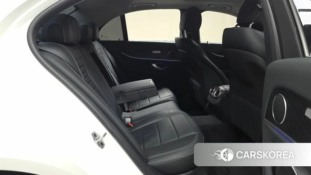 Mercedes-Benz E-Class W213 id 5047979 из Кореи 30