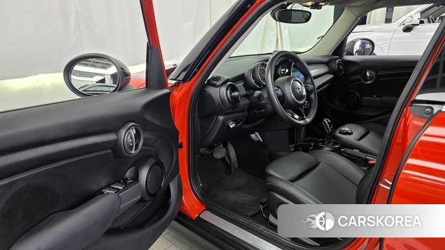 Mini Cooper D id 4998575 из Кореи 30