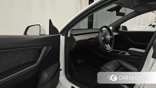 Tesla Model Y id 5047415 из Кореи 35