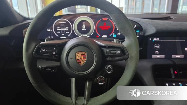 Porsche Taycan id 4649547 из Кореи 20